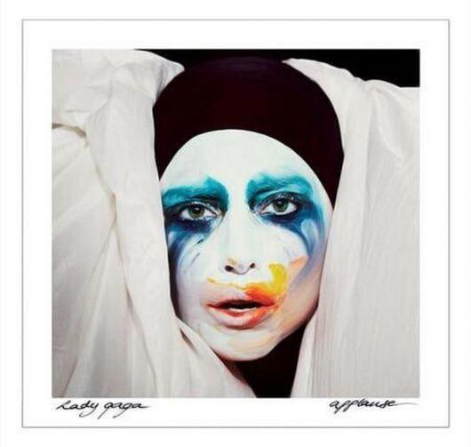 Gaga Applause