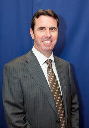 Hon Peter Collier headshot