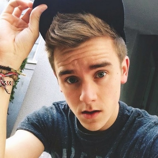 Connor Franta 1