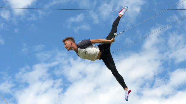 DSC_0077trapeze