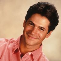 Melrose Place TV series (1992) starring Thomas Calabro, Andrew Shue, Doug Savant, Grant Show, Jack Wagner, Rob Estes, David Charvet, Linden Ashby, Patrick Muldoon and John Newton [dvdbash.wordpress]