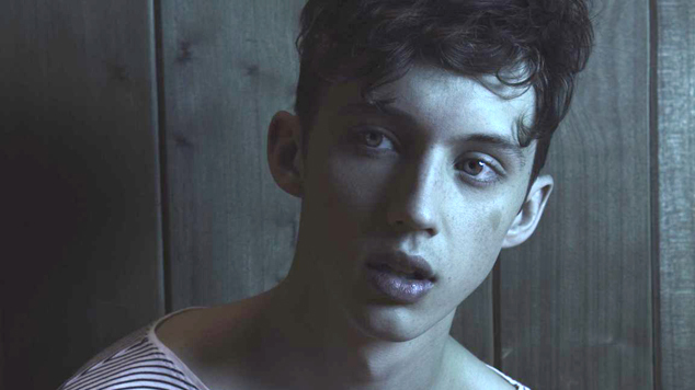 Troye-Sivan-Colour-General-Use-Image-Sept-2015-LO-RES_01