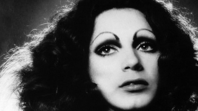 warhol-superstar-holly-woodlawn-came-from-miami-fla-1413196095