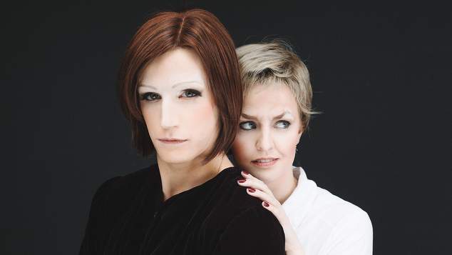 Image of performers as Julia Gillard and Julie Bishop.