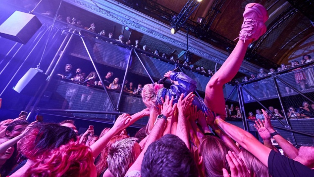 Peaches: Royal Festival Hall - live review Peaches Royal Festival Hall